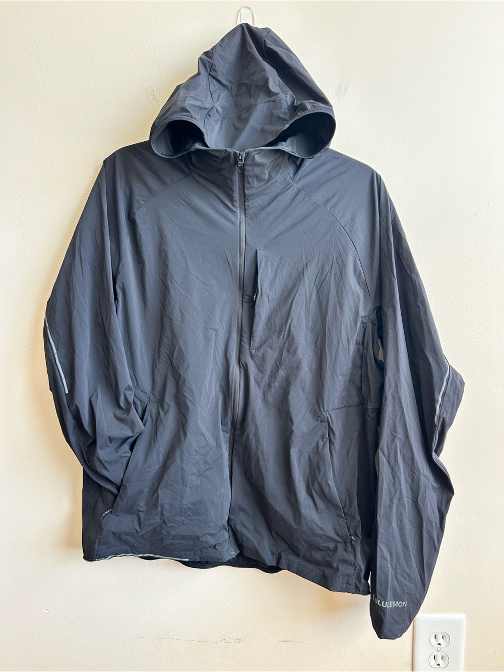 Lululemon Mens Black Fast And Free Casual Running Light Windbreaker Jacket L